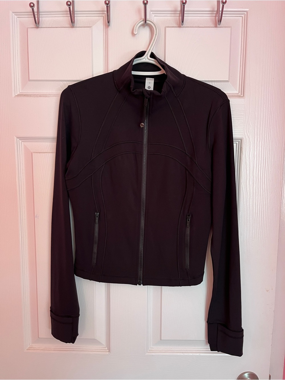 Women’s lululemon athletica black zip-up, cropped define jacket size 10